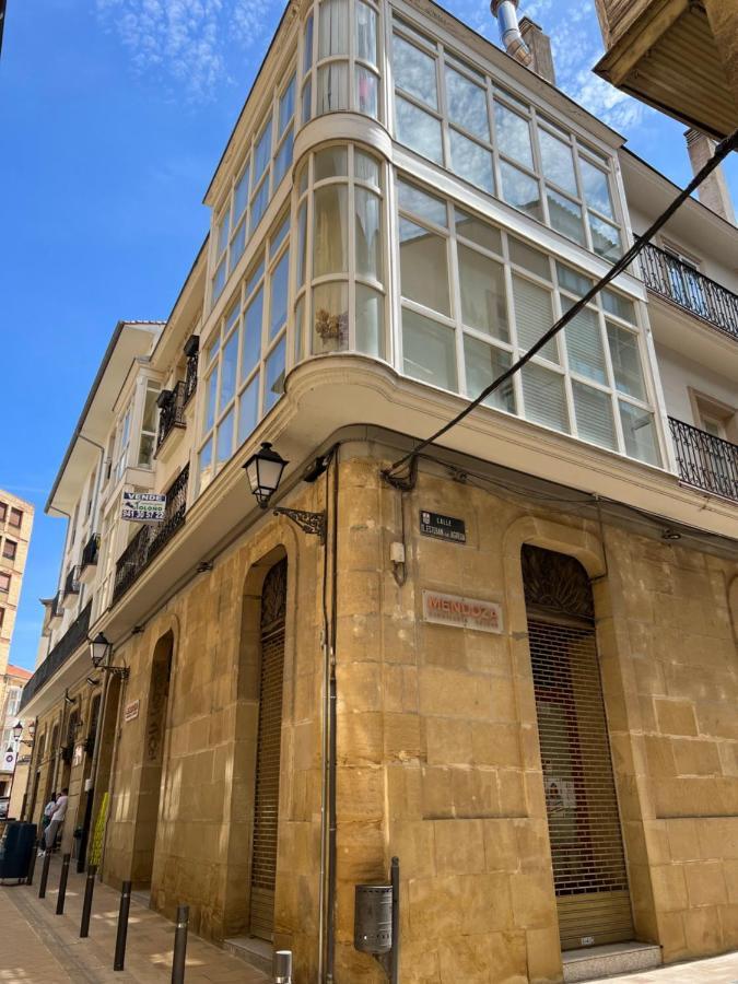 Comodidad En El Centro De Haro Exterior foto